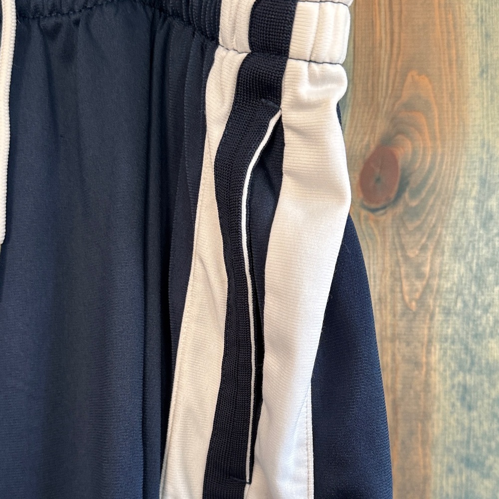 Nike Dark Blue Tracksuit with White Accents VINTAGE - Picture 9 of 15